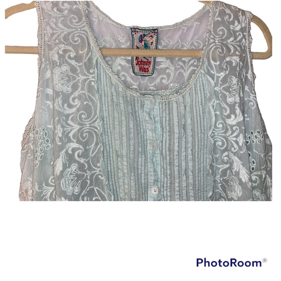 Women's Sleeveless Lace Top - Light Blue - Picture 2 of 5
